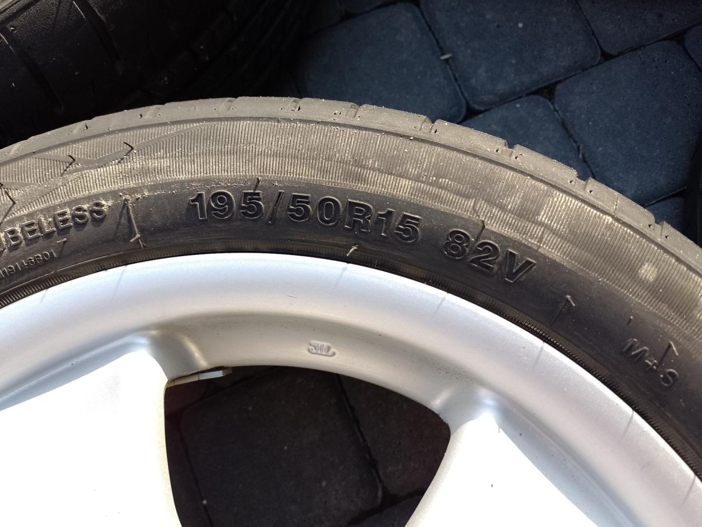 Alufelgi z Oponami Letnimi 5x100 R15 195/50 R15 Skoda Seat VW