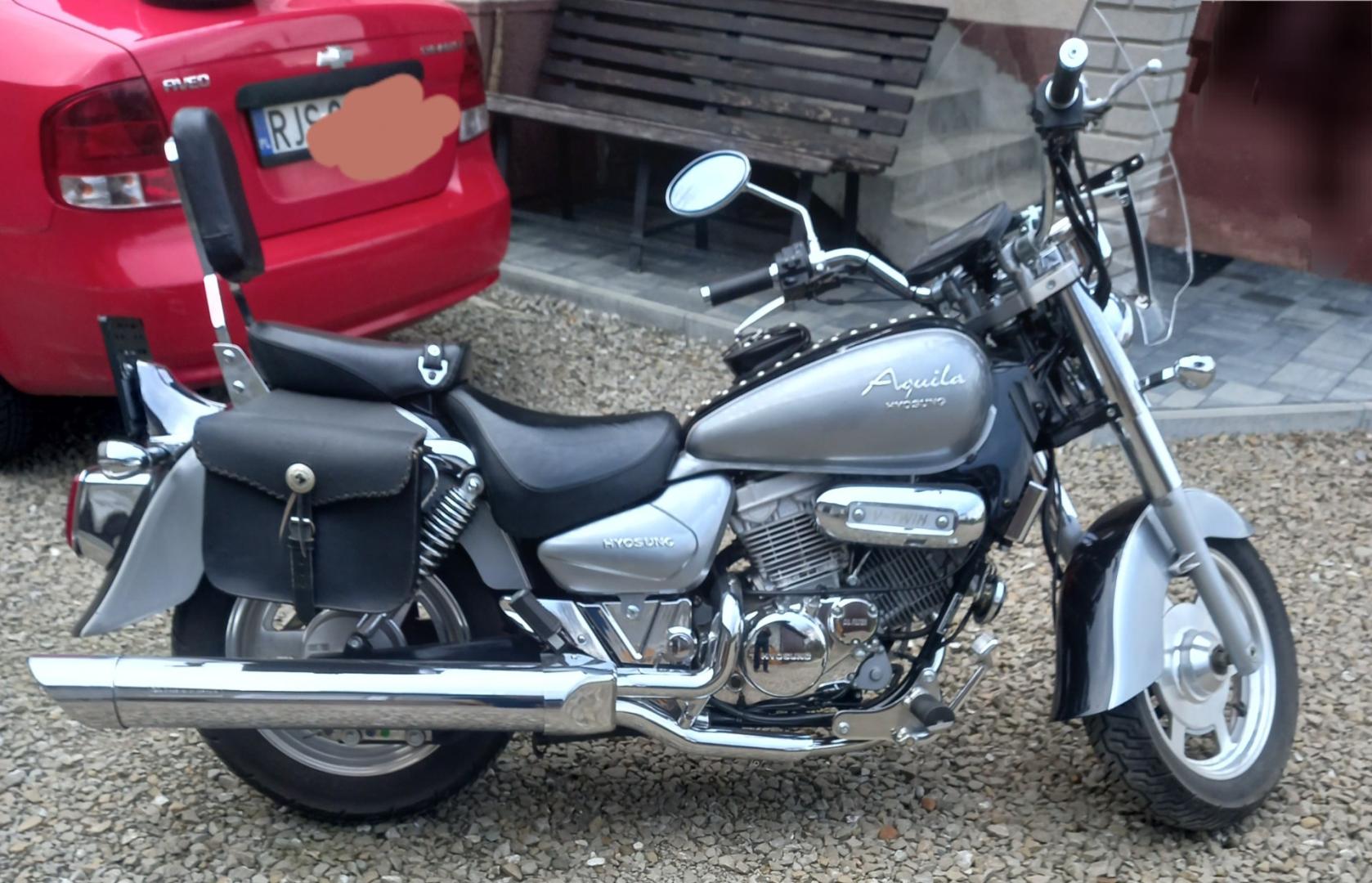 Hyosung Aquila GV125