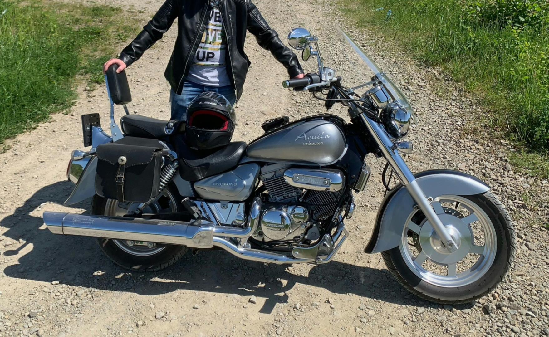 Hyosung Aquila GV125