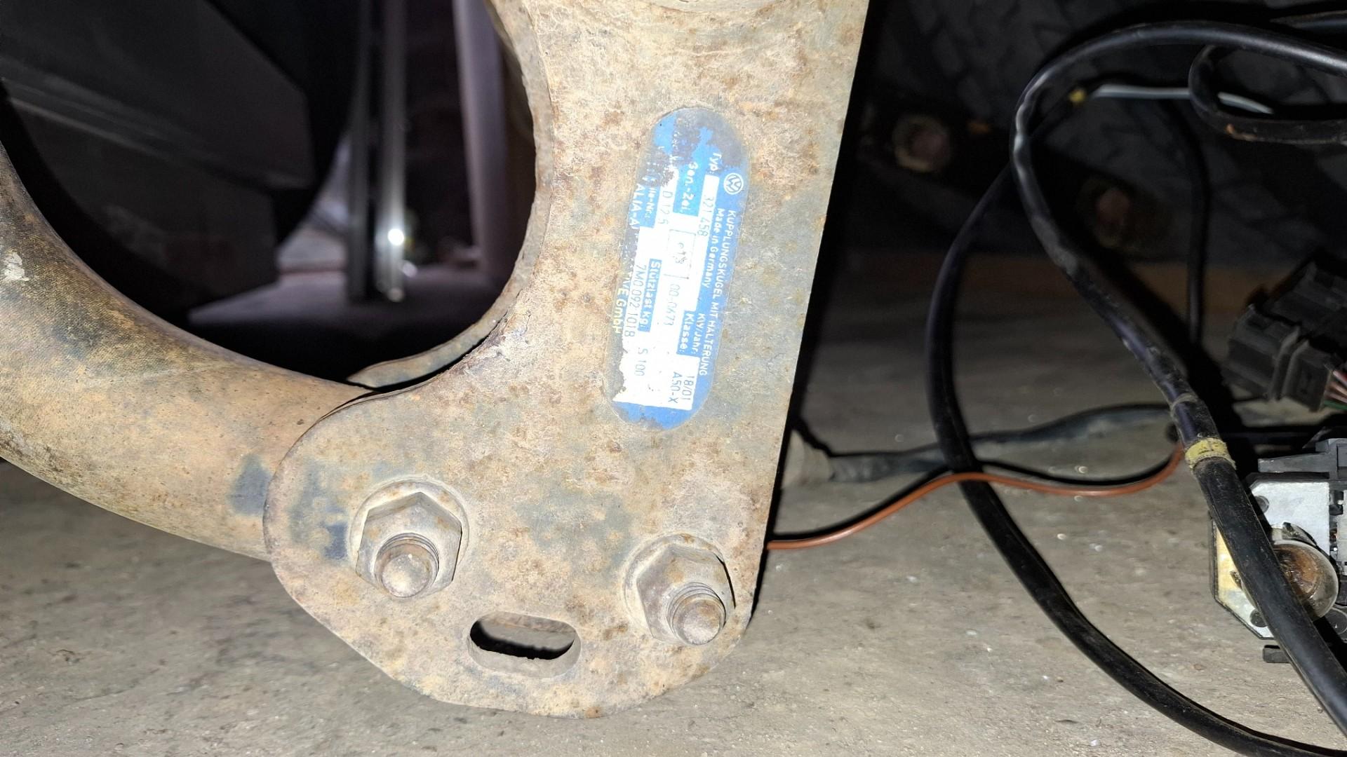 Belka tylna Hak holowniczy Seat Alhambra 2001 kompletna