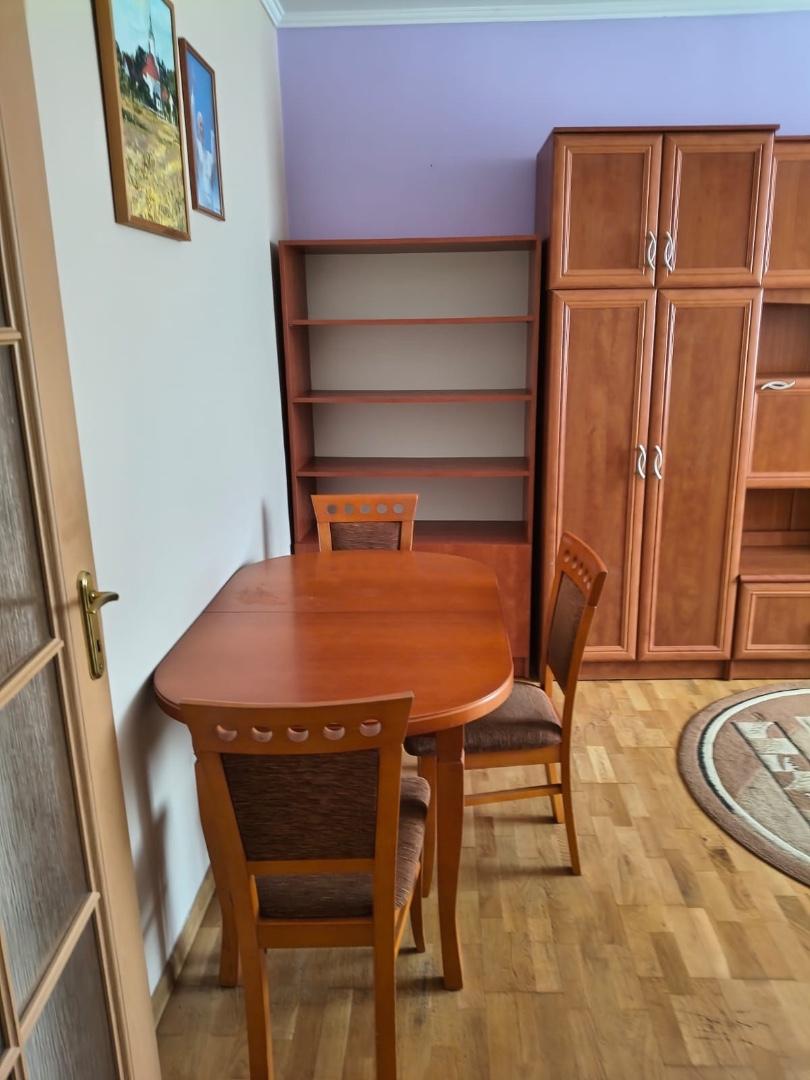 Wynajmę kawalerkę na parterze