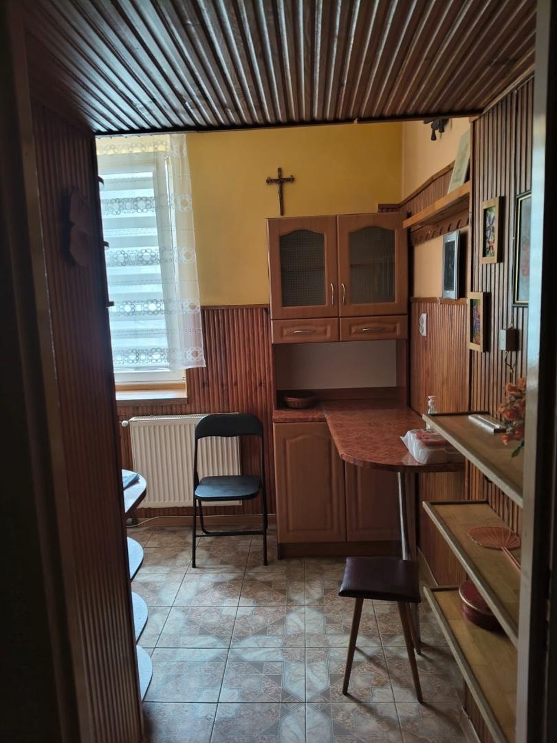 Wynajmę kawalerkę na parterze