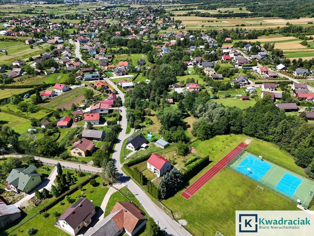 Działka budowlana w Warzycach 18ar