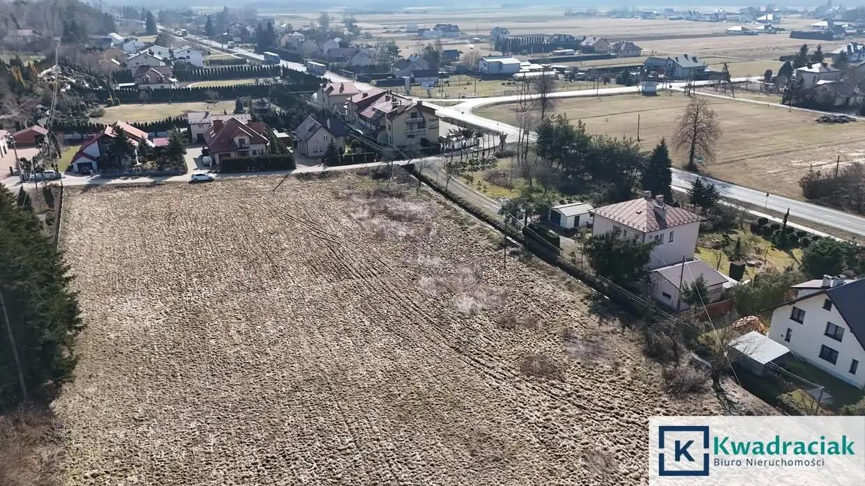 Krajowice - działka z pozwoleniem na budowę domu 31ar