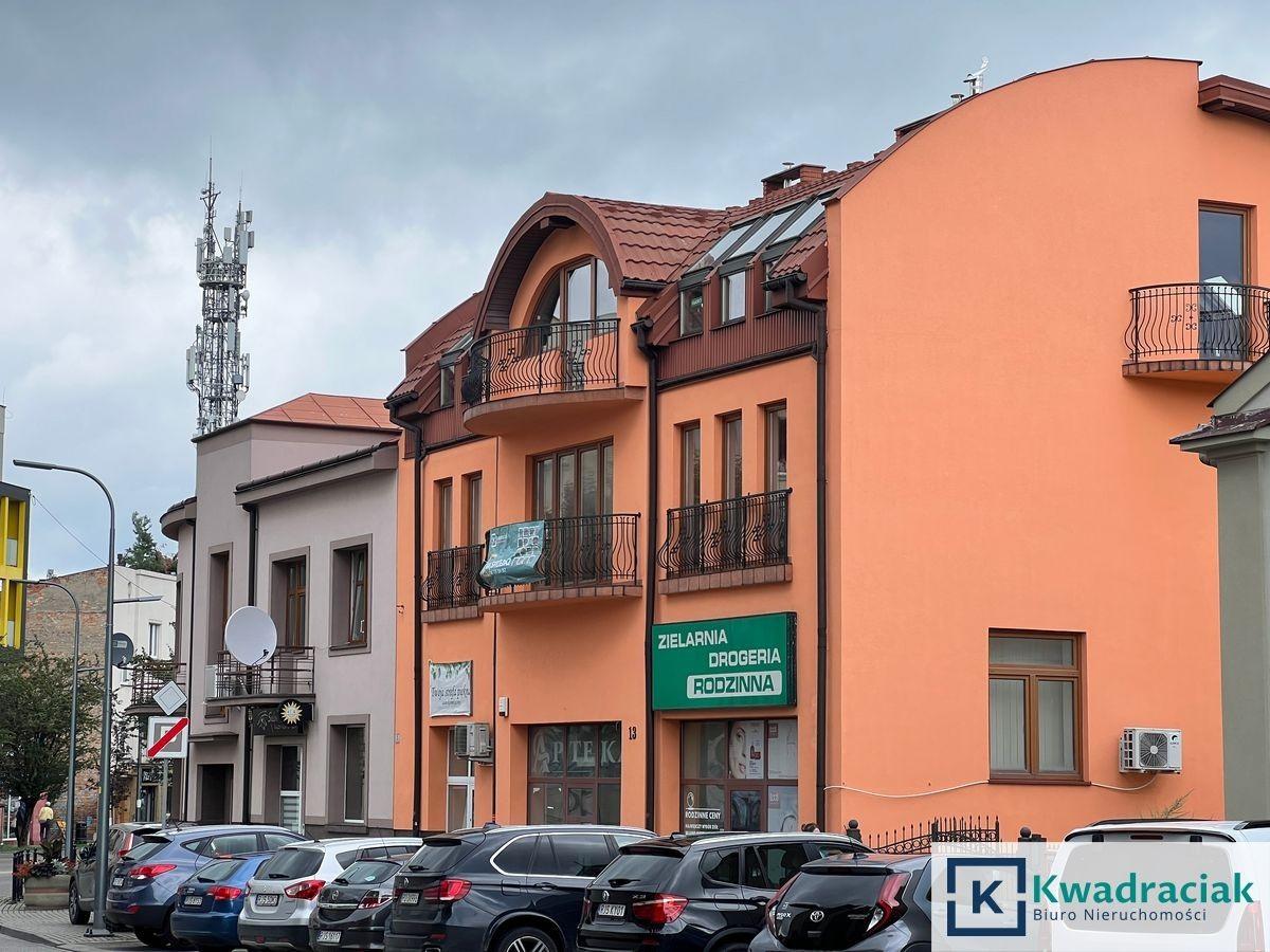Inwestycyjna kamienica w centrum Jasła.