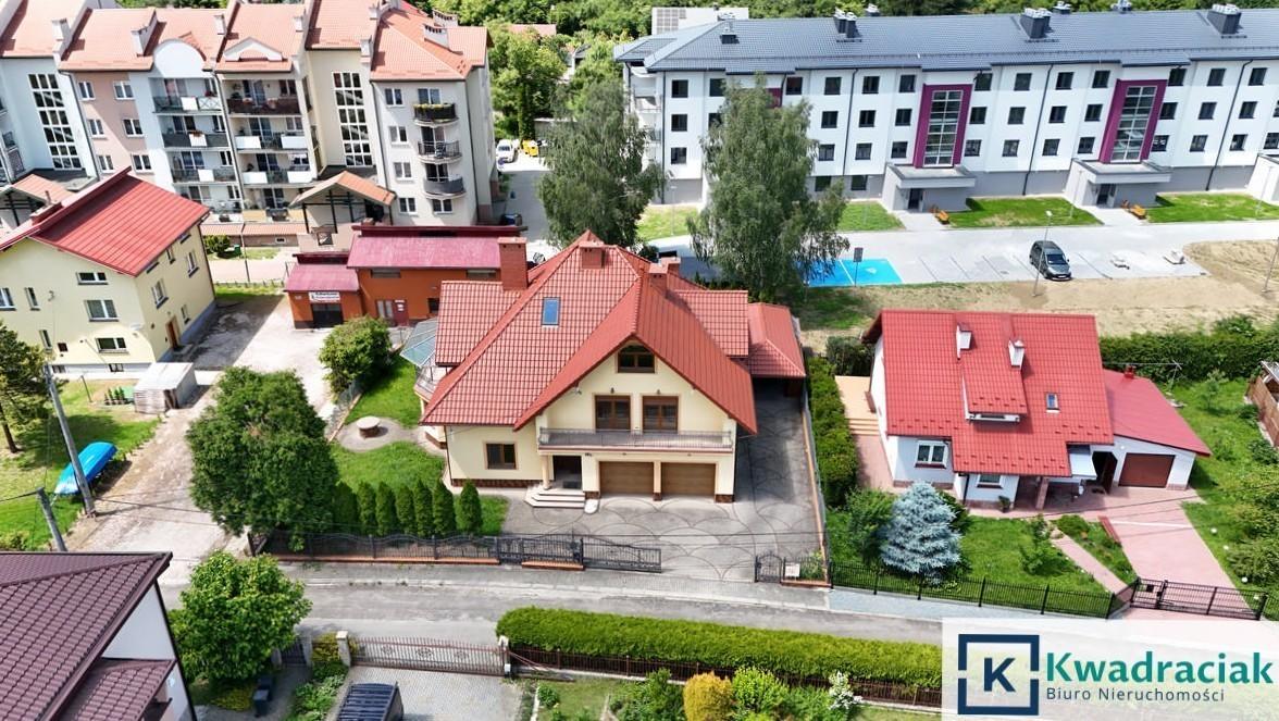 Przestronny dom na sprzedaż  - Jasło -  ul. Krasińskiego