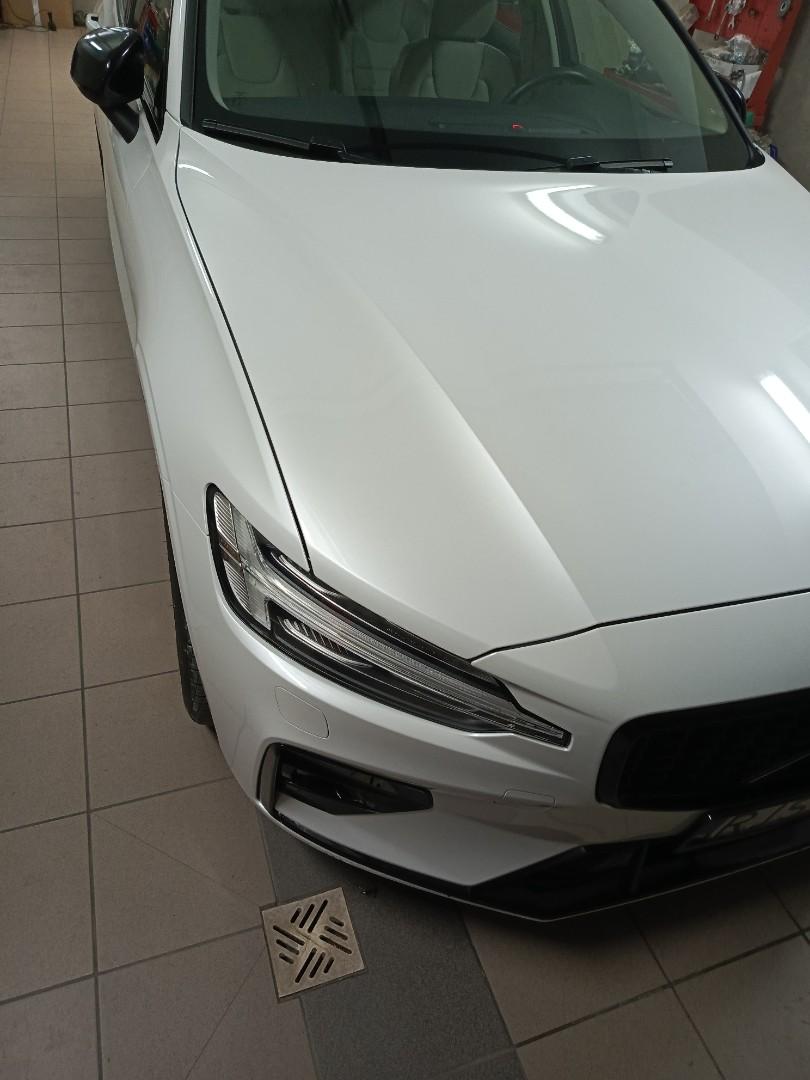 Sprzedam Volvo S60 listopad 2022 r przebieg 22 550  Faktura Vat 23%