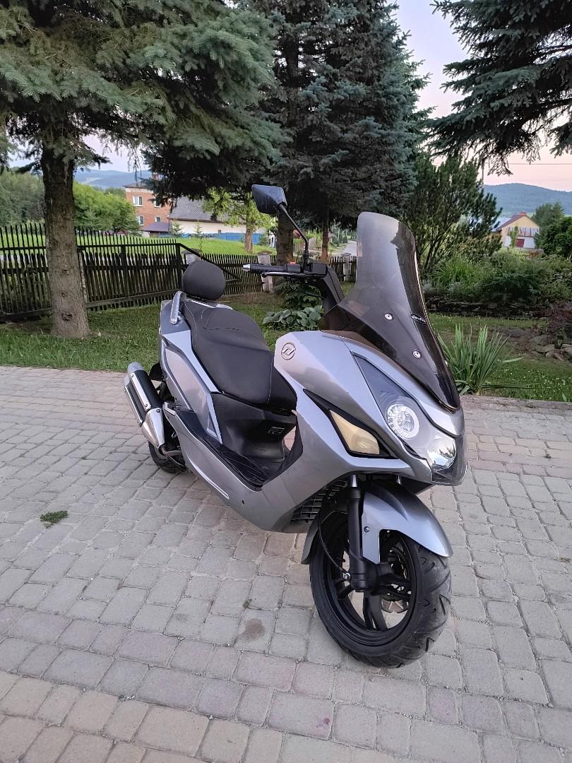 Skuter Daelim SV125 S3