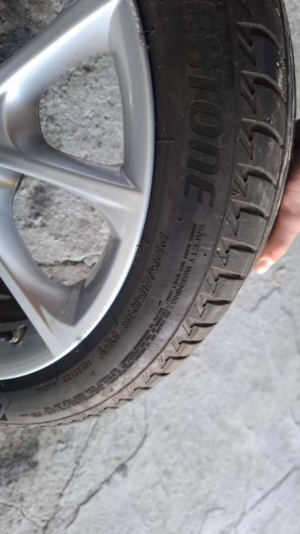 Oryginalny Komplet Kół BMW 18" - V-Spoke + Opony Letnie Bridgestone