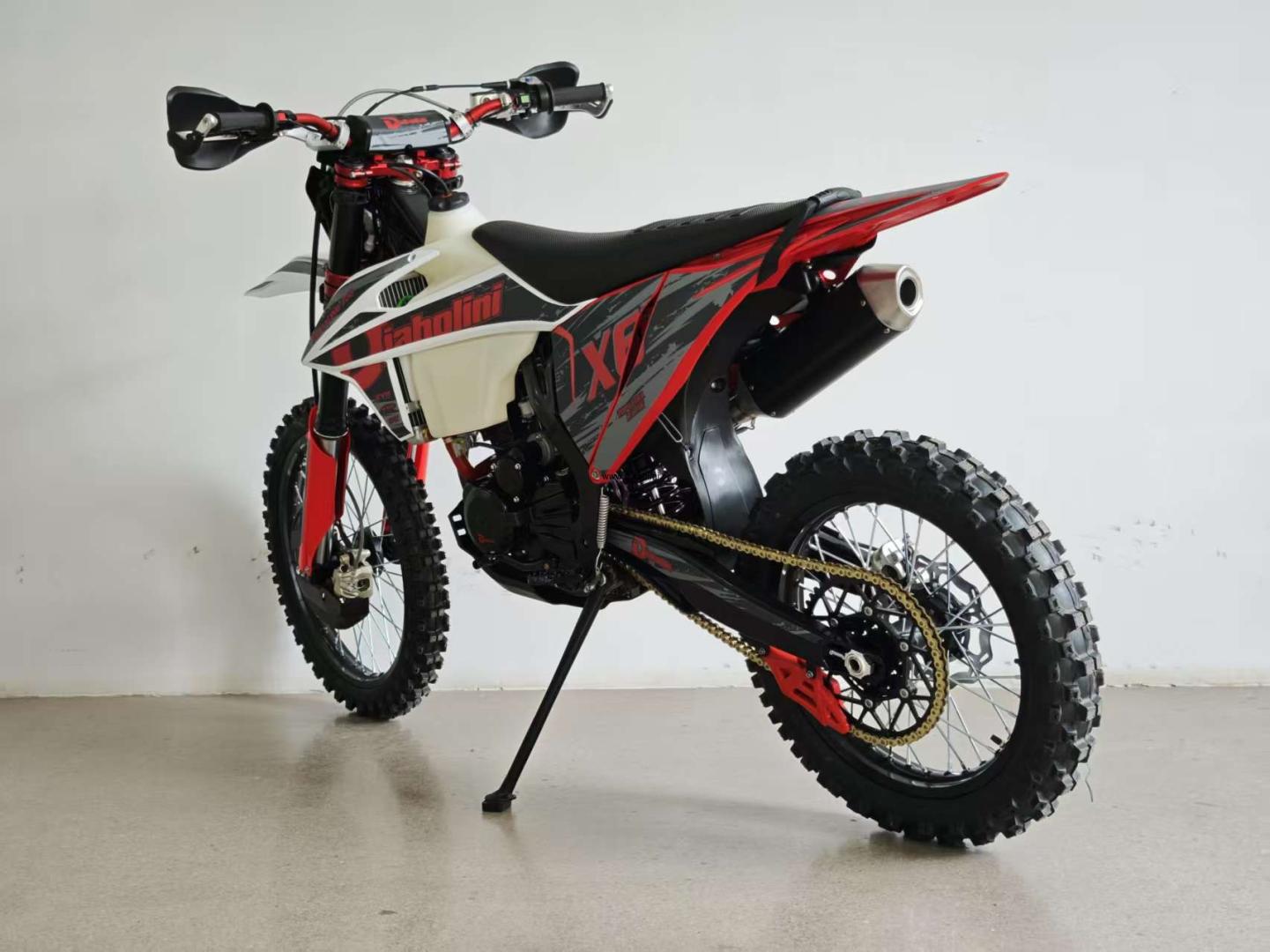 Nowy Cross Diabolini x6 300 chłodzony cieczą 18/21 pełnowymiarowy KTM