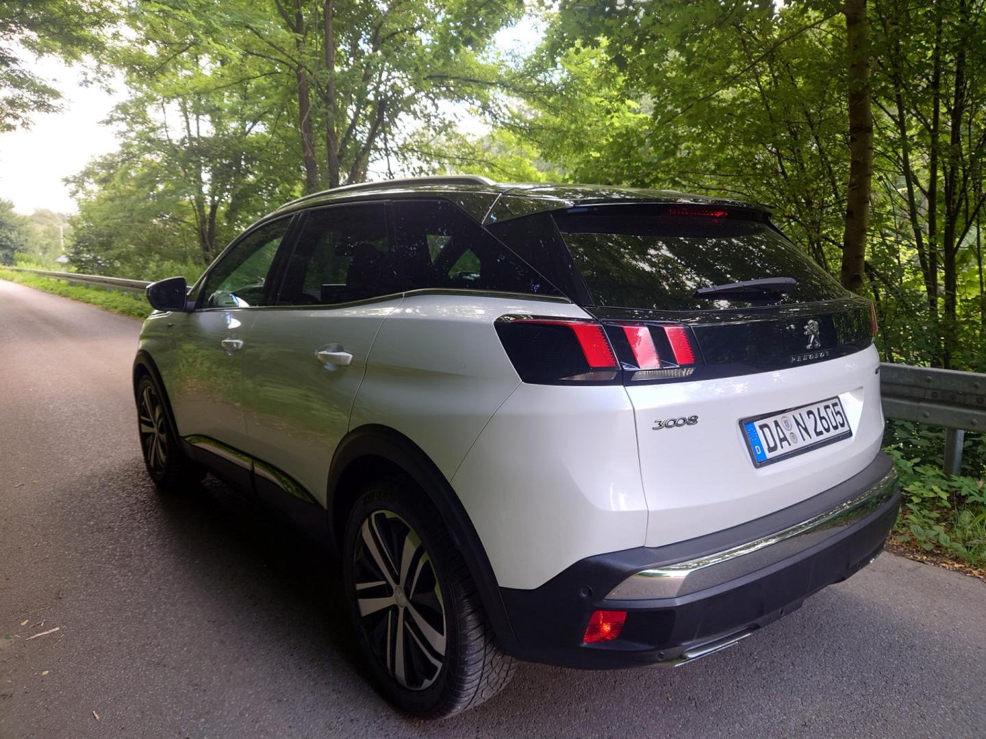 Peugeot 3008 2.0 BlueHDI GT 180KM 2016r