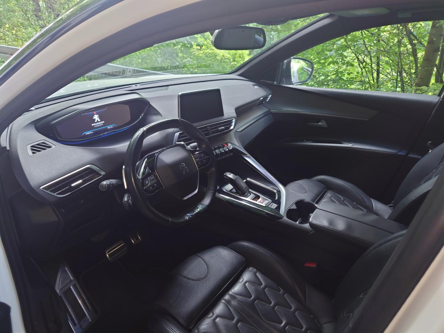 Peugeot 3008 2.0 BlueHDI GT 180KM 2016r