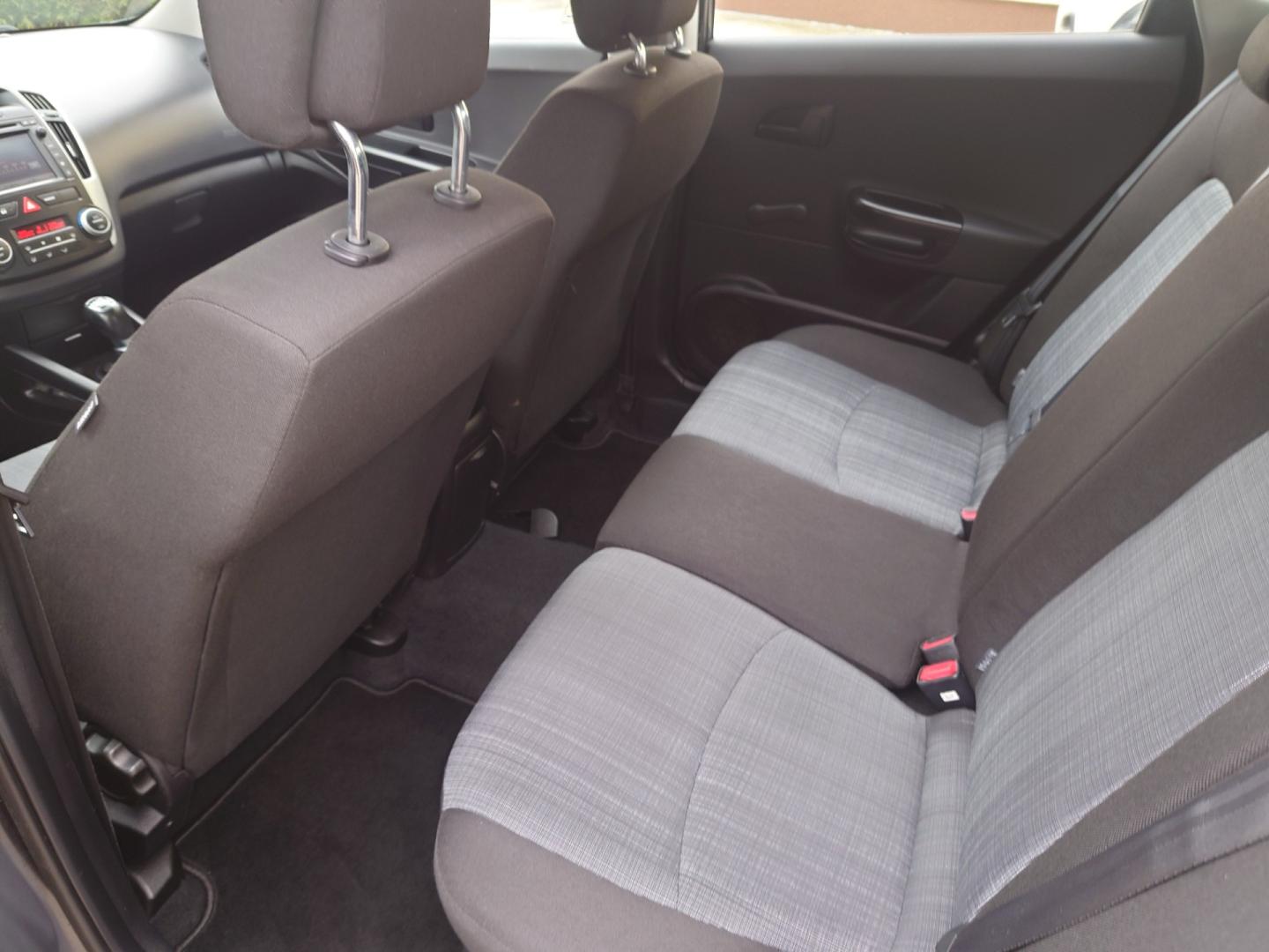 Kia Cee'd 1,4 16V 90 KM 2012r
