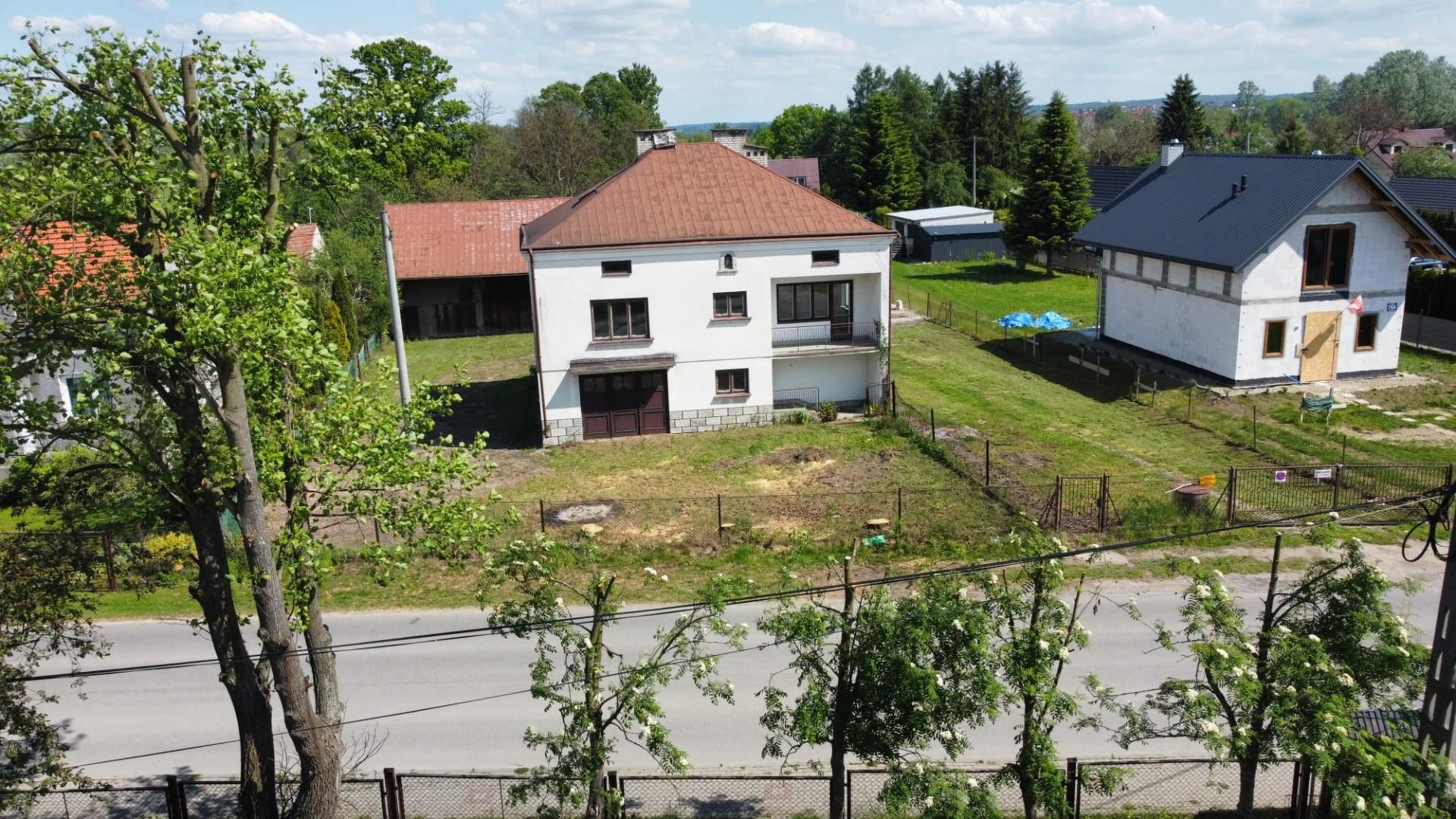 Dom + duży budynek gosp I Działka 12 ar I 25 min pieszo do rynku Jasła