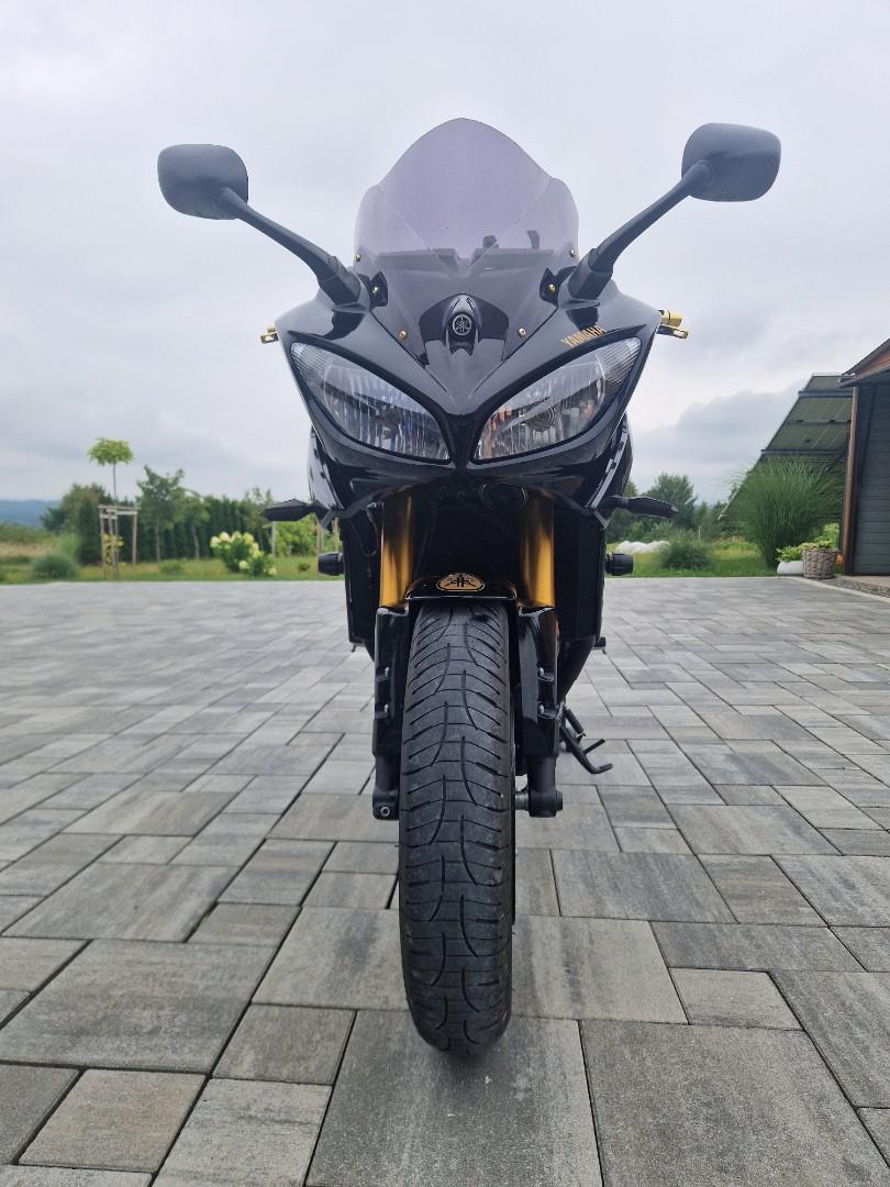 Yamaha FZ8