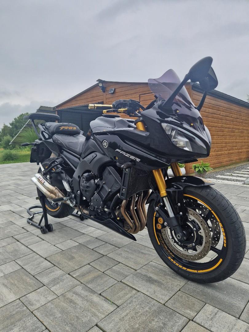 Yamaha FZ8