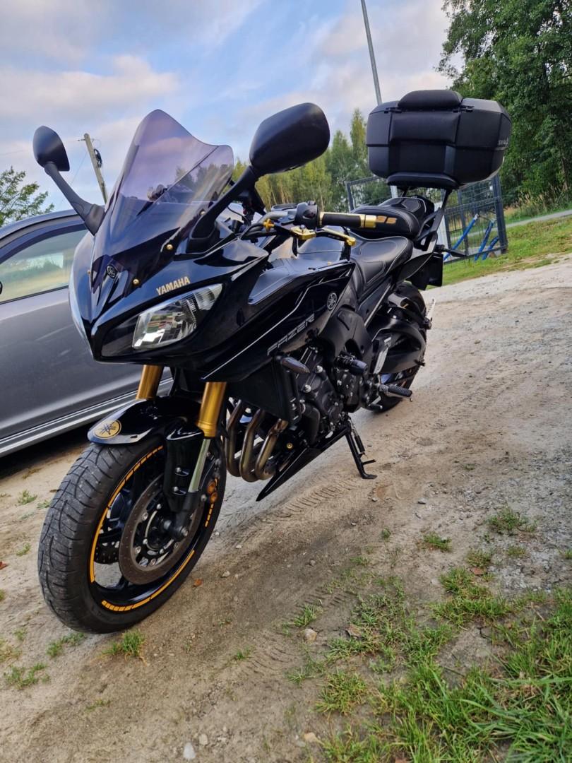 Yamaha FZ8