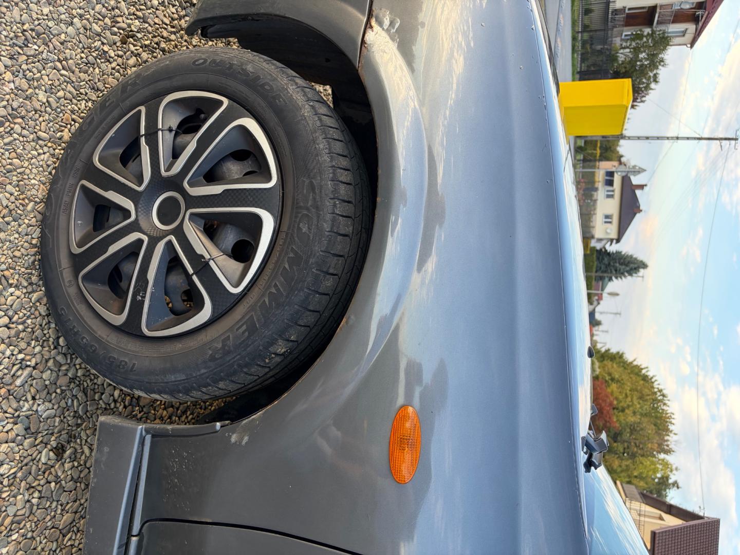 Nissan Almera n16 gaz