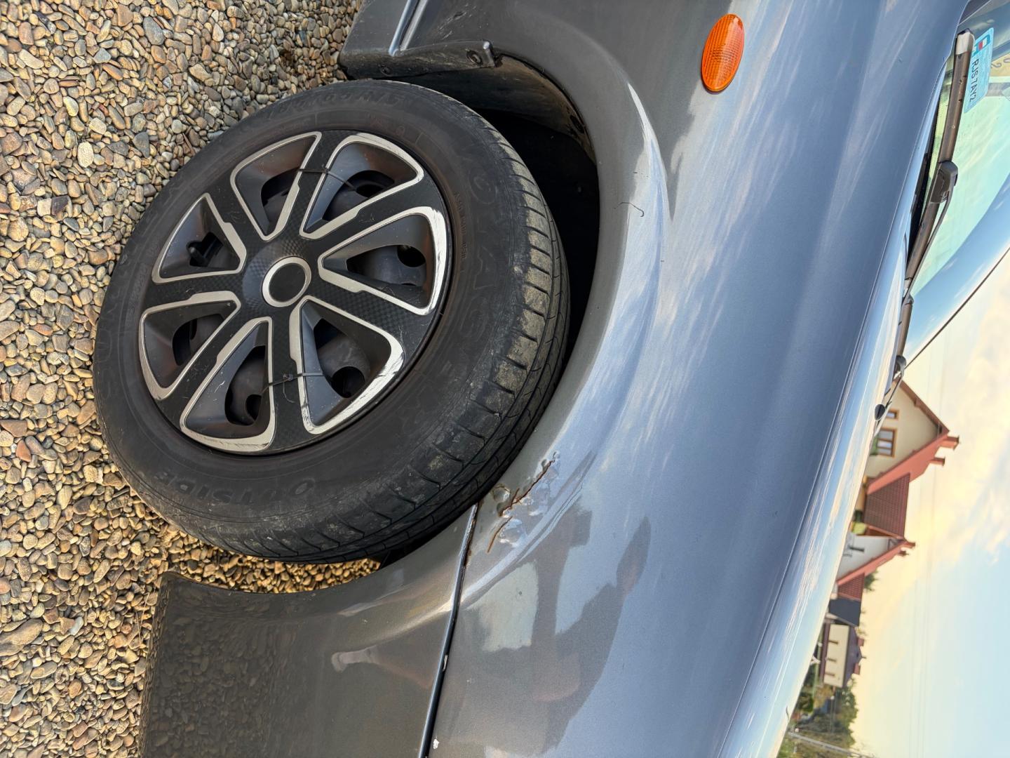Nissan Almera n16 gaz