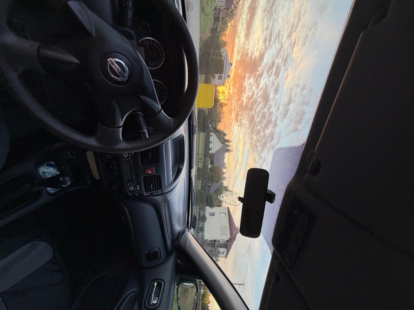 Nissan Almera n16 gaz