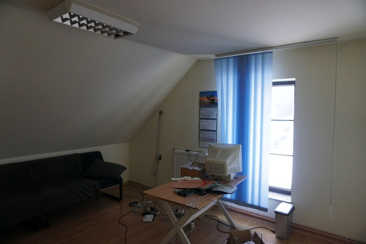 Sprzedam budynek mieszkalno-handlowo-usługowy w Krośnie.