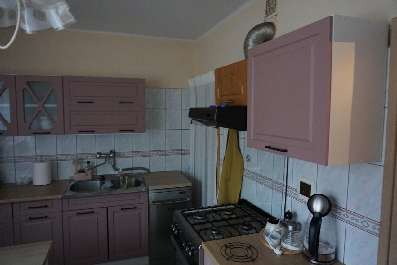 Sprzedam dom z garażem i zapleczem gospodarczym w Świerchowej.