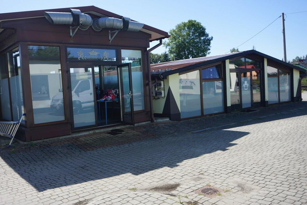 Do sprzedania w Bieczu firma handlowo-usługowa.
