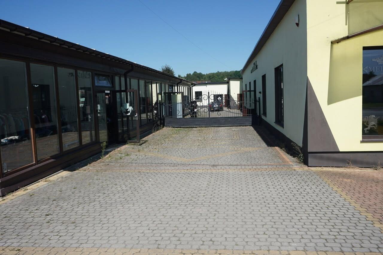 Do sprzedania w Bieczu firma handlowo-usługowa.
