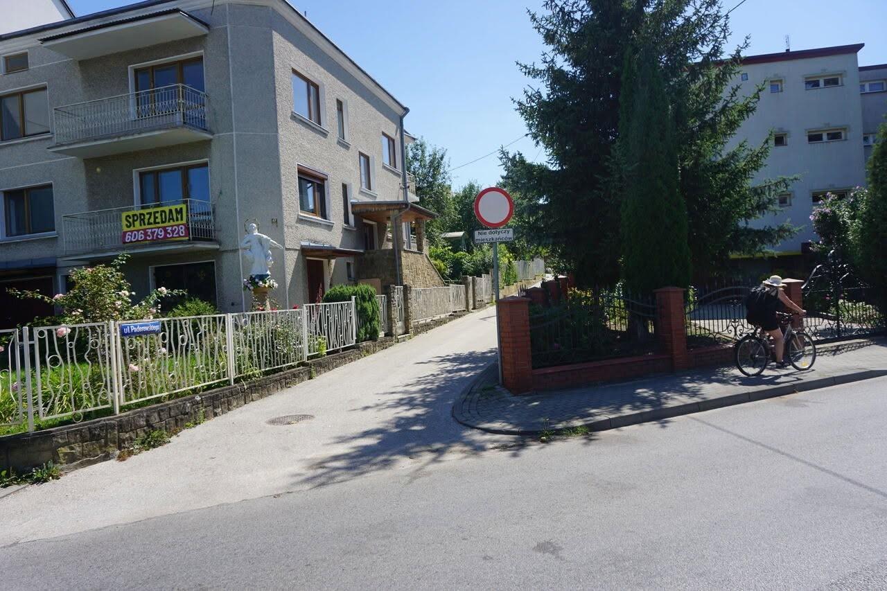 Sprzedam dom jednorodzinny z dużym potencjałem w Jaśle.