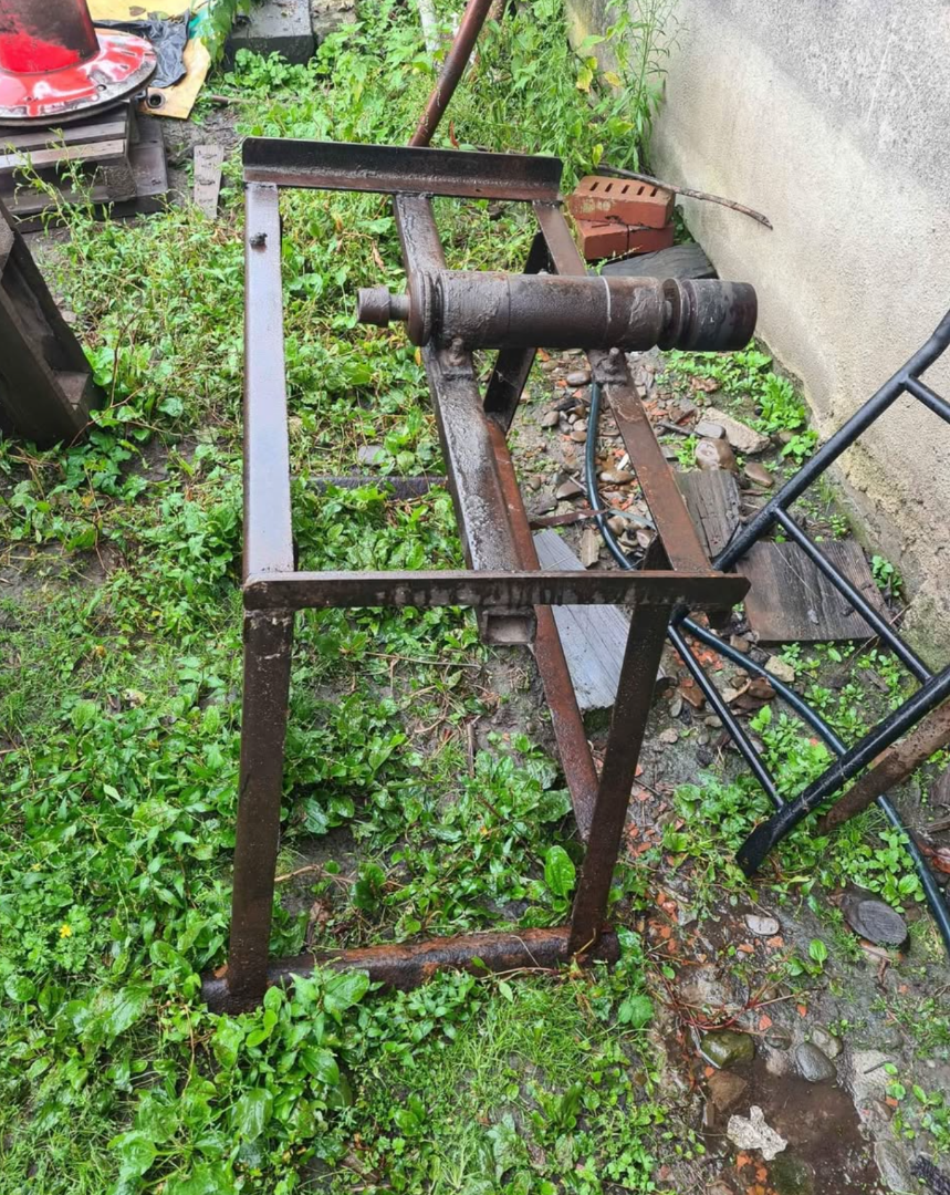 Cyrkularka bez silnika i blatu