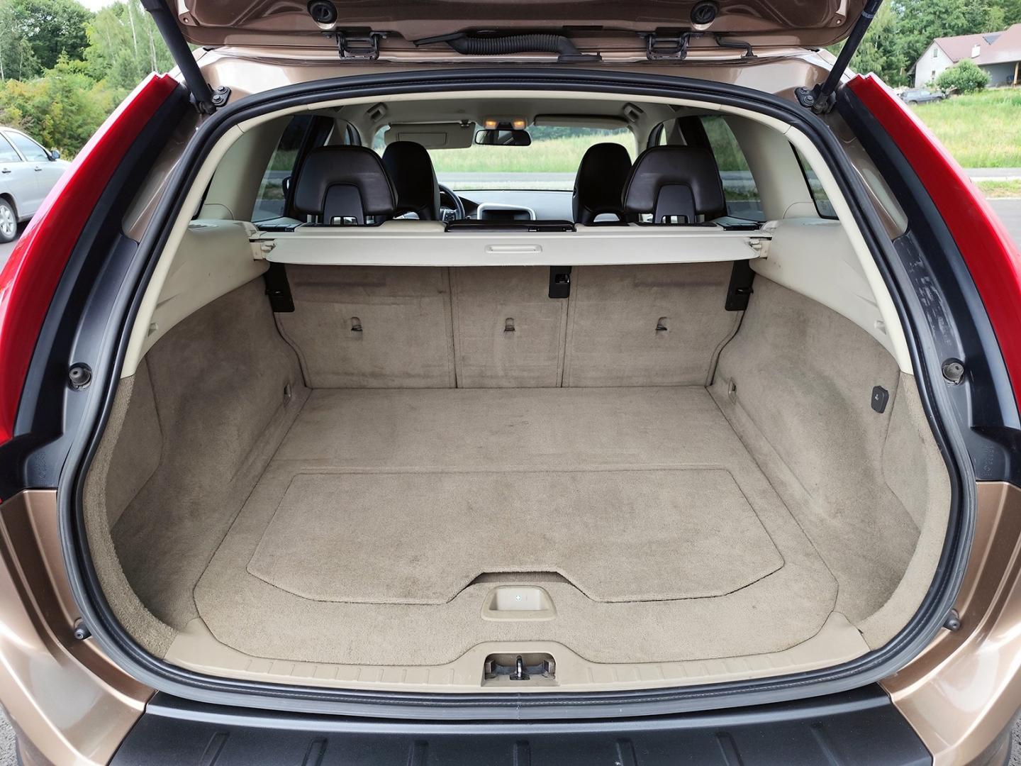 Volvo XC60 l 2.4 D l 2011 rok l automat