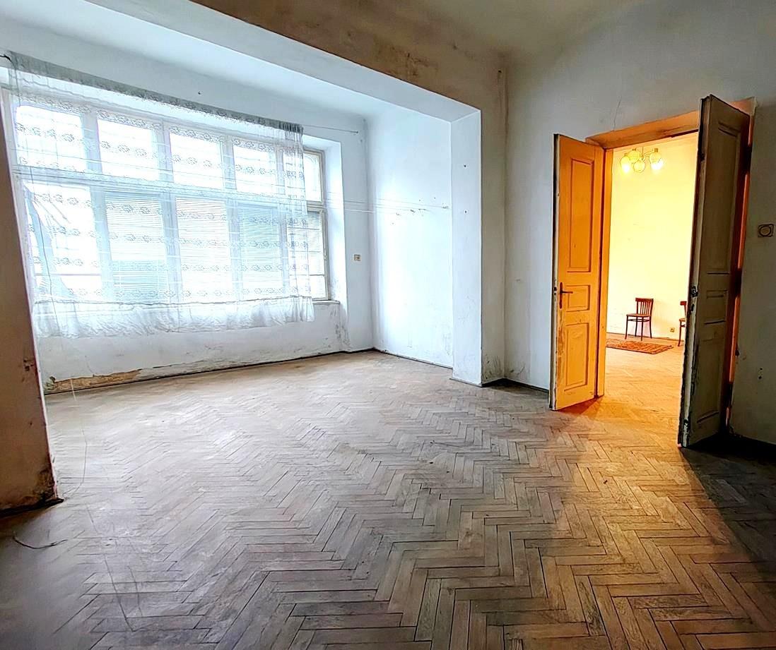 Na sprzedaż kamienica  w pobliżu centrum Jasła, ul. Ujejskiego