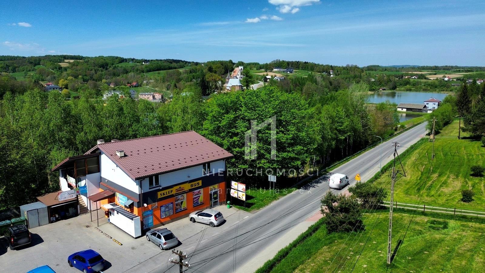 Budynek handlowy z najemcami, Święcany, 1,10ha