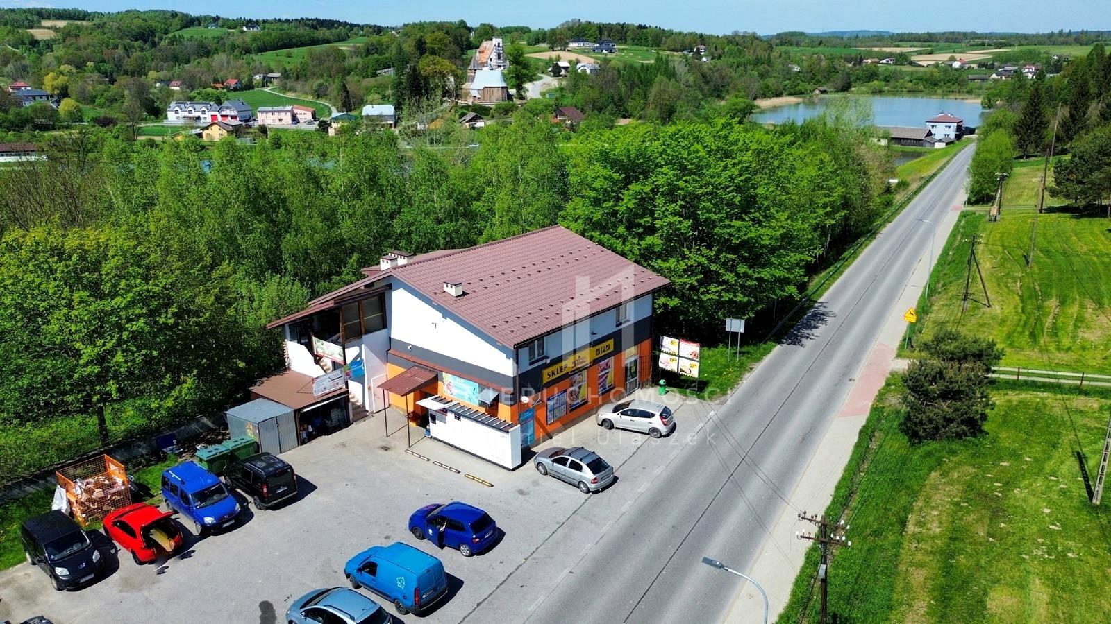 Budynek handlowy z najemcami, Święcany, 1,10ha