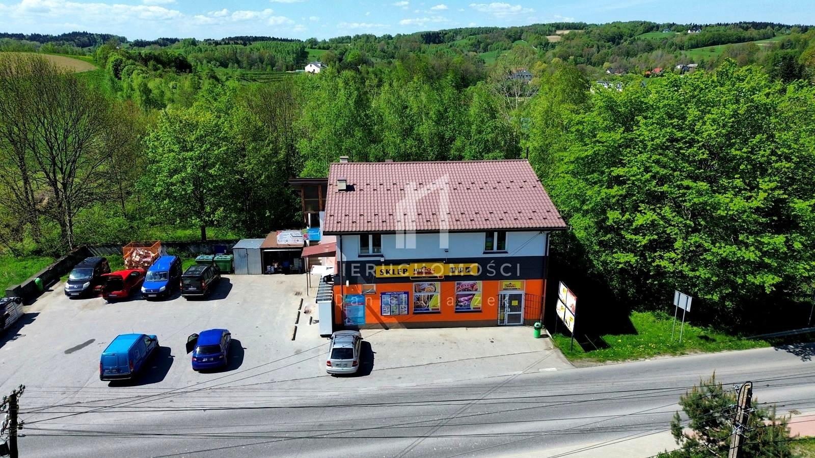 Budynek handlowy z najemcami, Święcany, 1,10ha