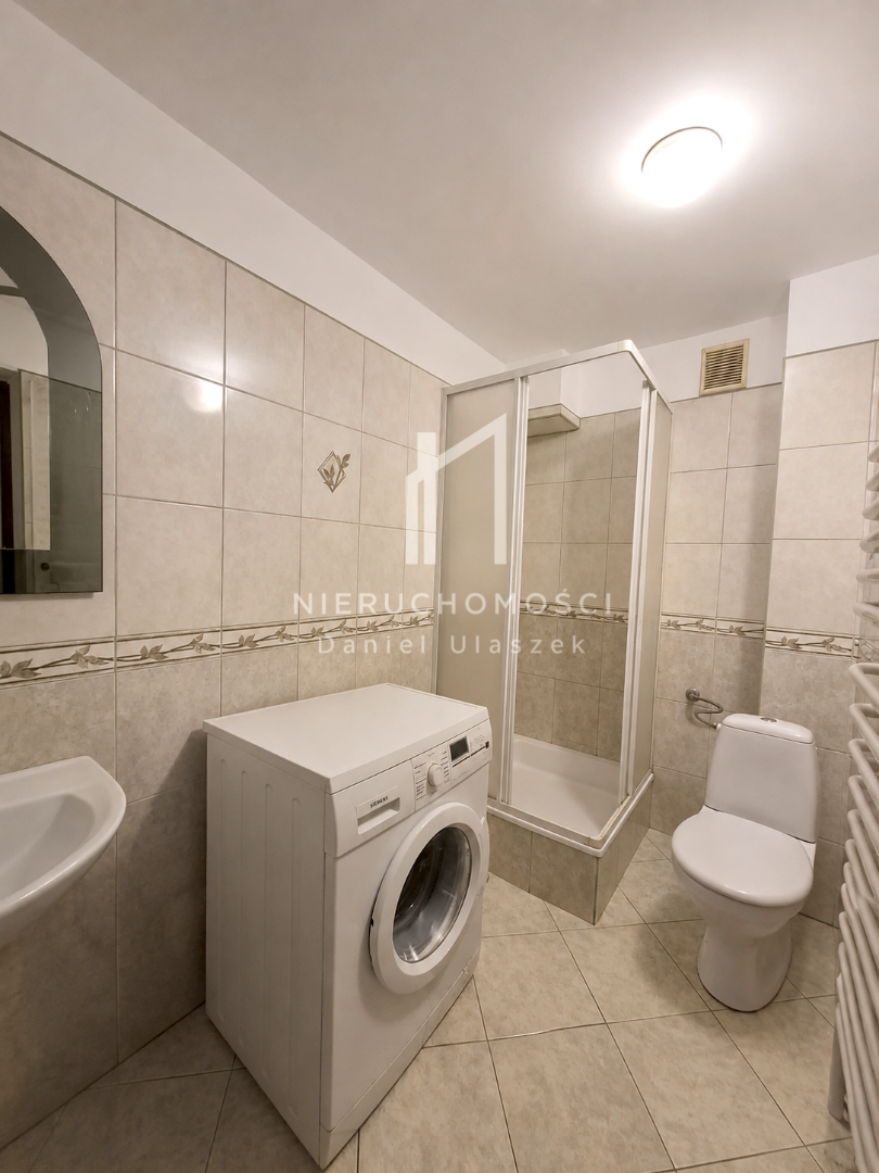 Murowany dom dla rodziny, Wolica, 9,3ar