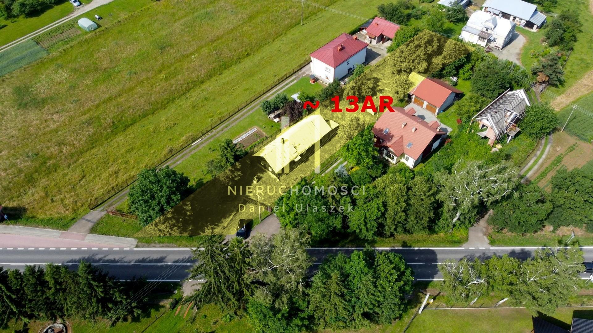 Drewniany dom z zabudowaniami gospodarczymi, Gorzyce