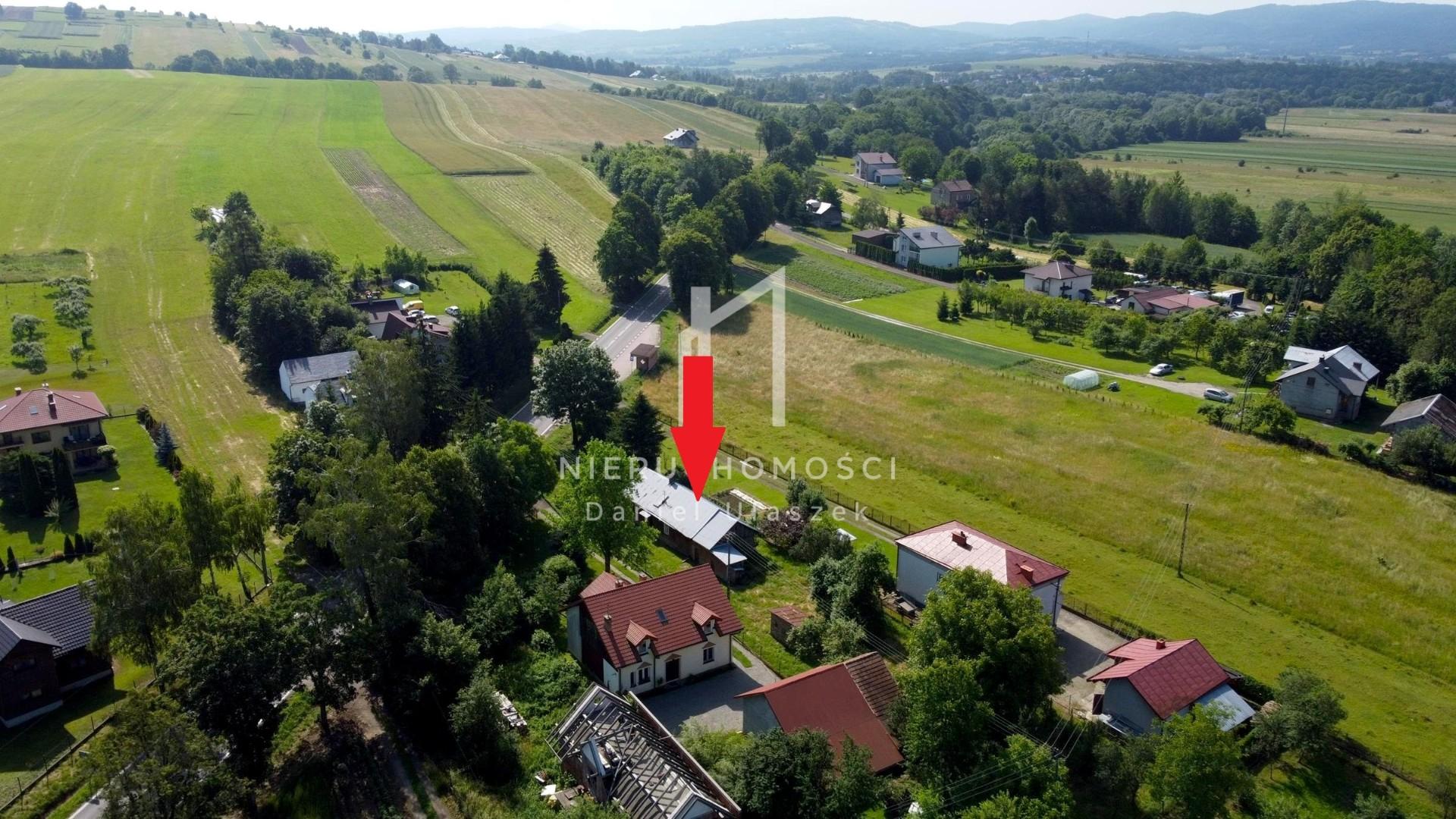 Drewniany dom z zabudowaniami gospodarczymi, Gorzyce
