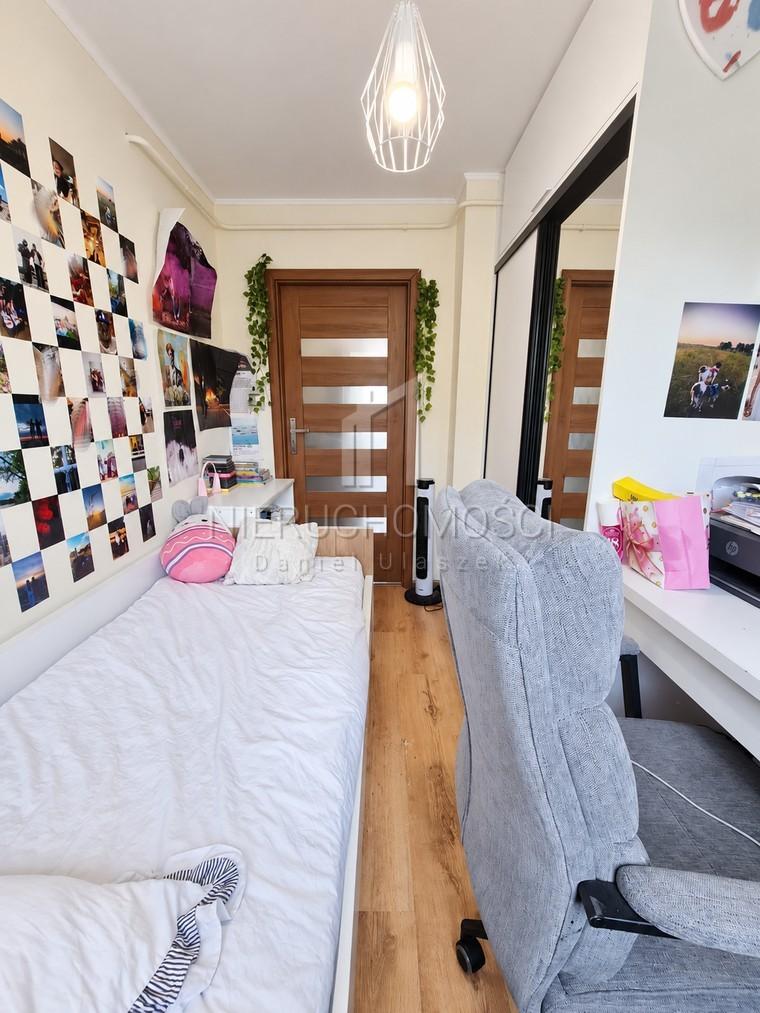 Duże mieszkanie 4-pokojowe, 60m2, II  piętro, Jasło