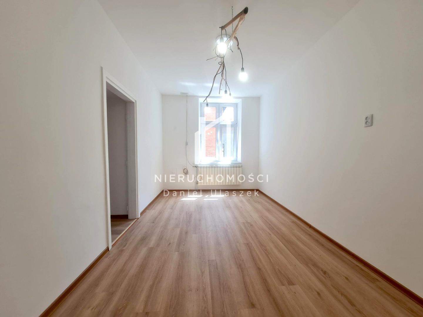 Przestronne, 3pokojowe mieszkanie, bezczynszowe, Jasło, Rynek