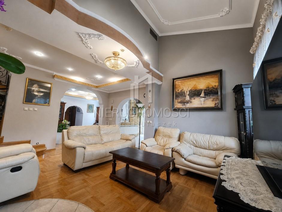 Dom Krosno, Ul M.Kopernika, 28 ar działka