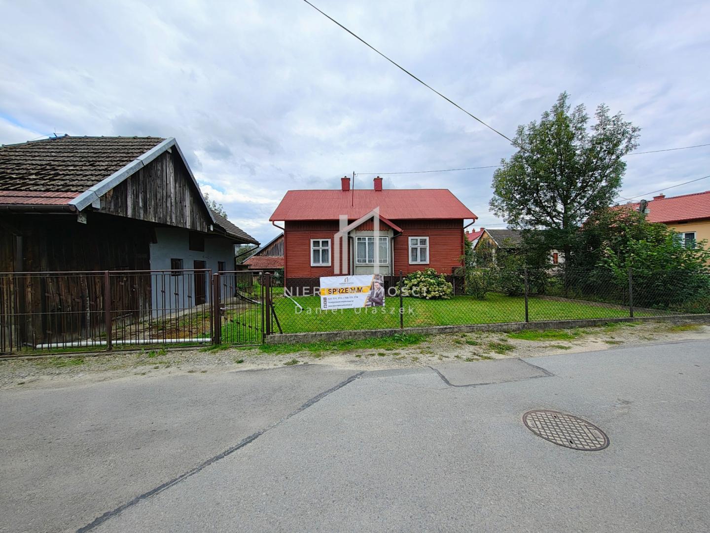 Dom Drewniany na solidnej podmurówce,Jasło, Brzyszczki