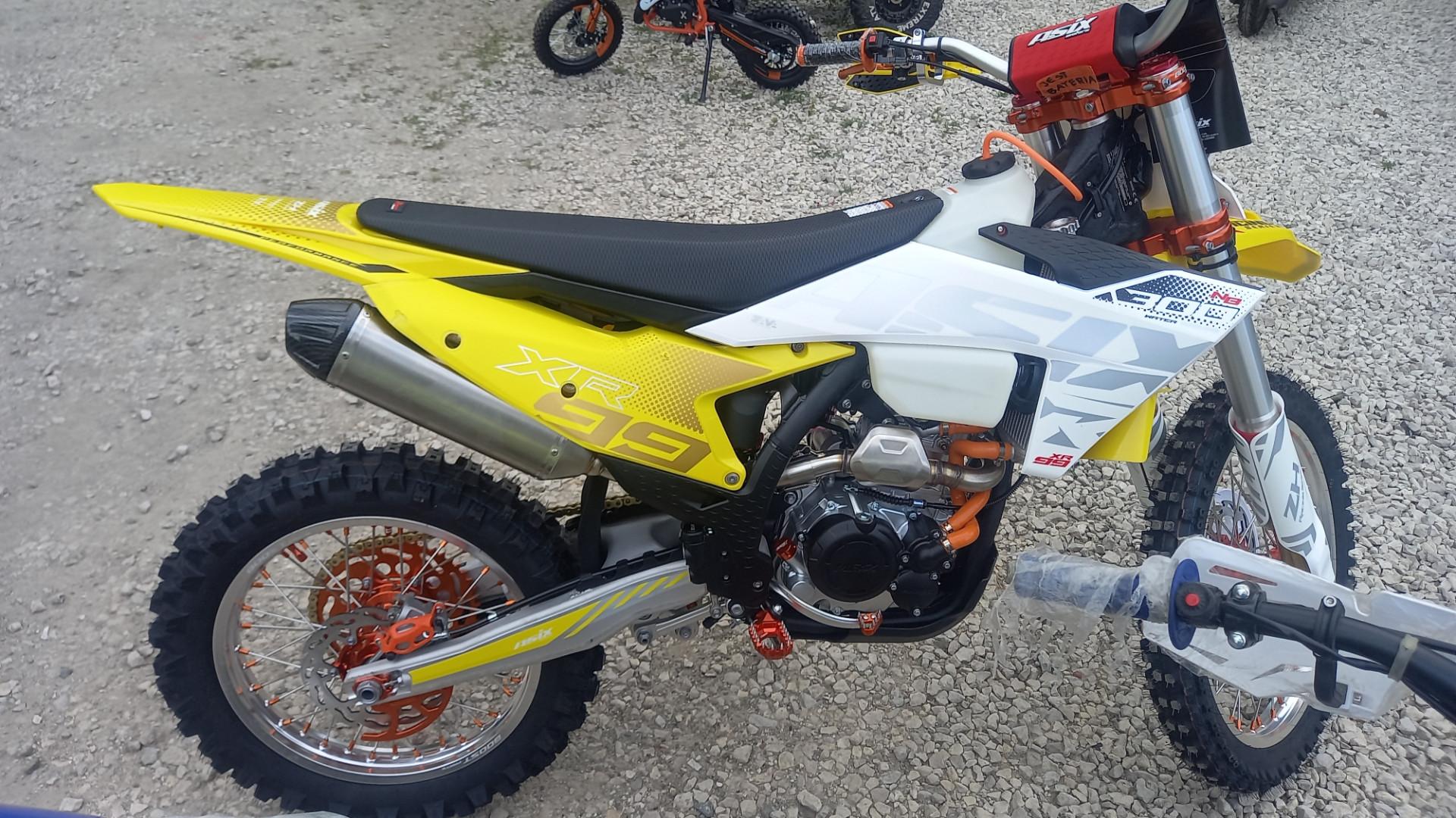 Cross xr 99 300cc asix