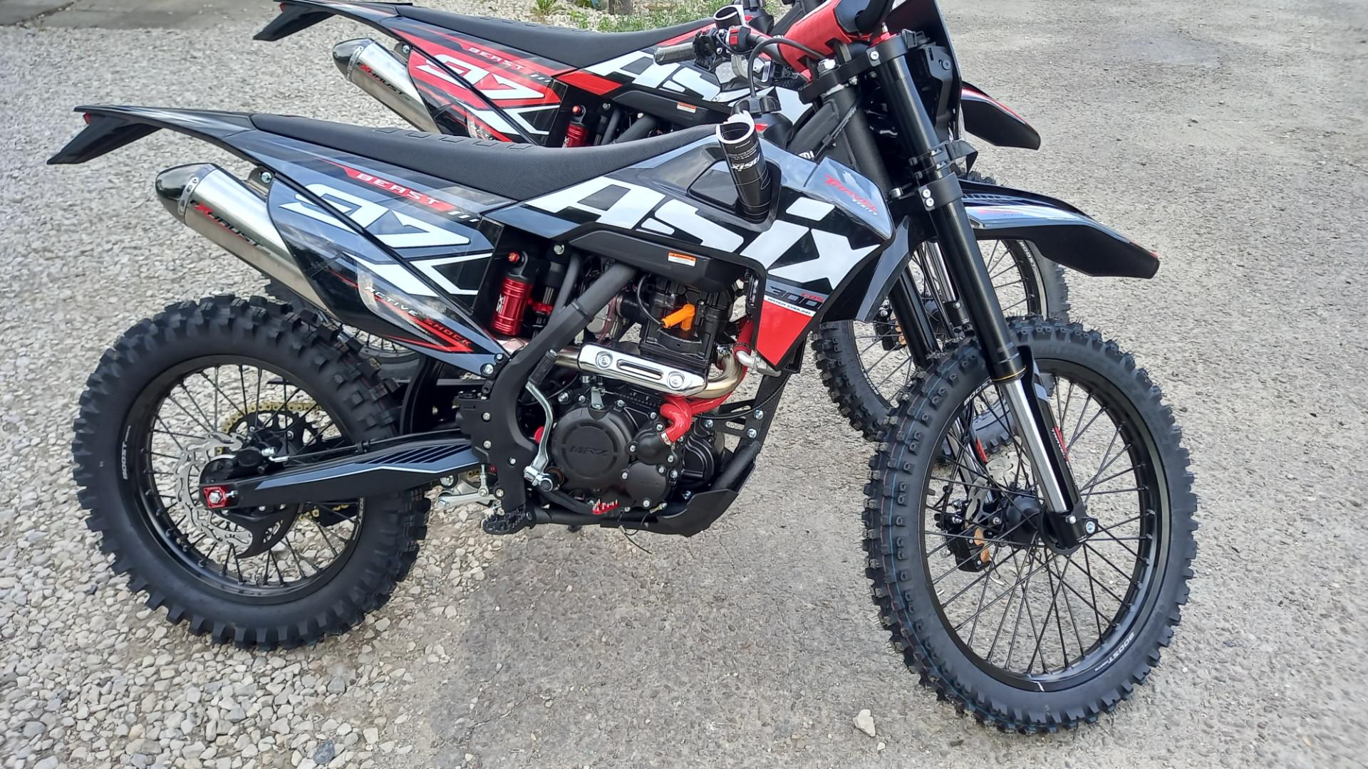 Cross XT97 300cc asix