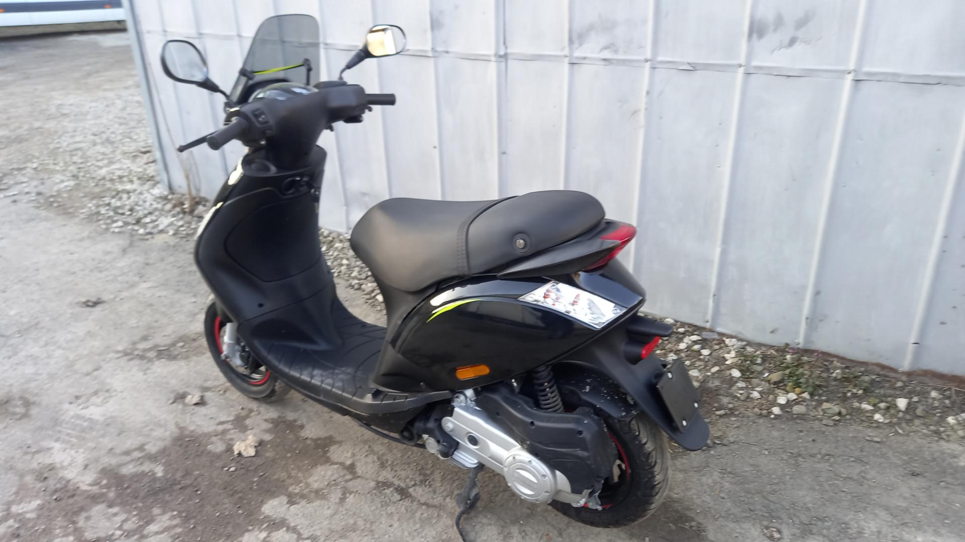 Piaggio zip 50cc  KAT. AM