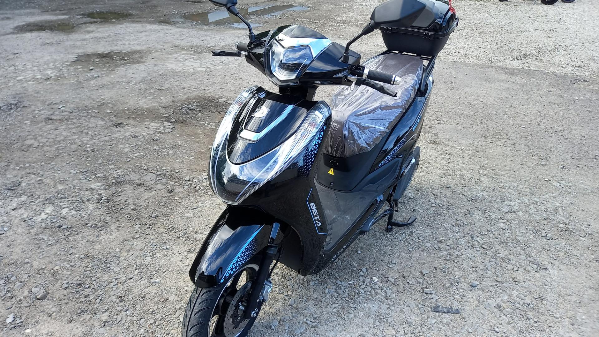 Skuter elektryczny beta motorower