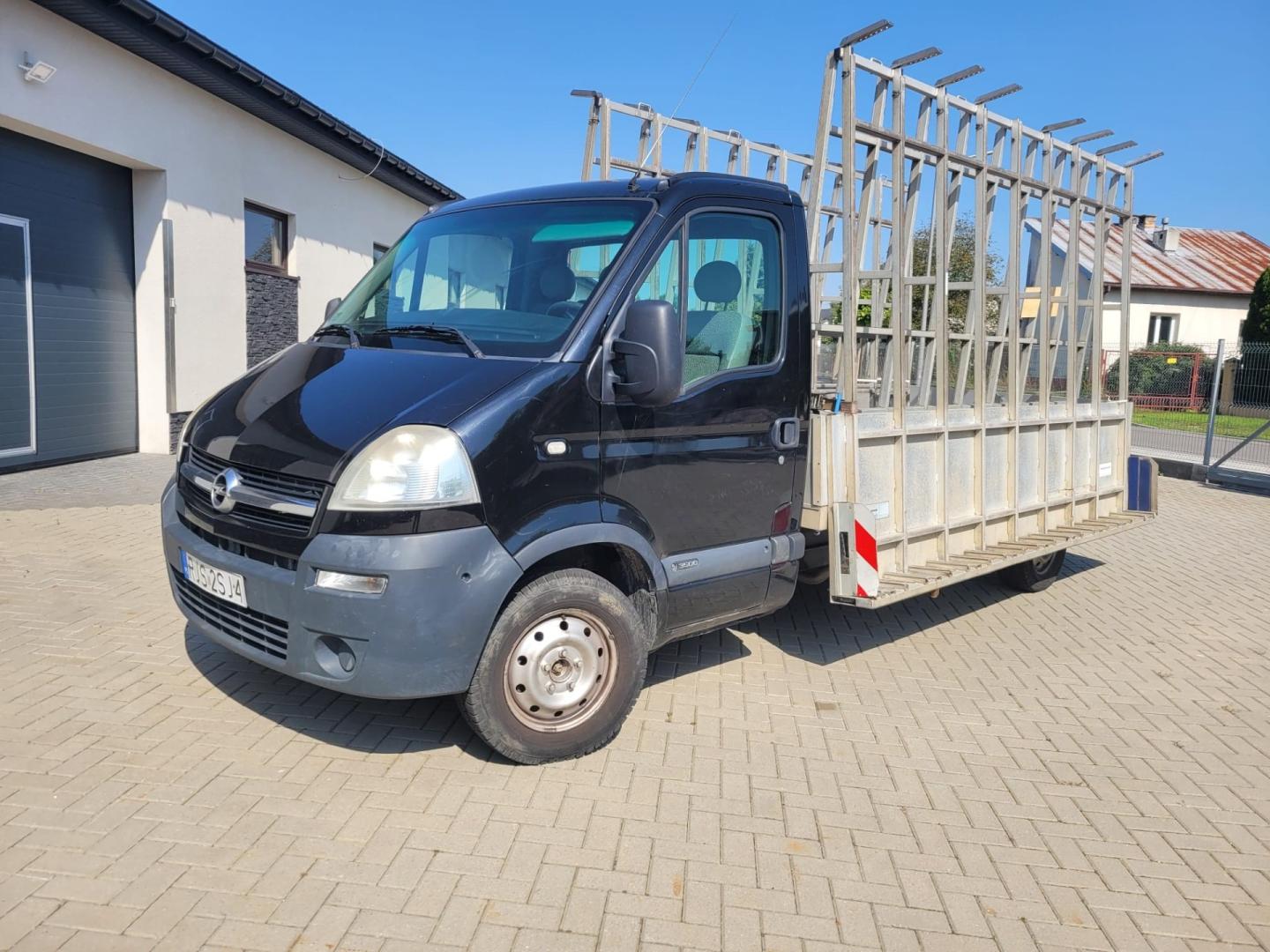Opel Movano 2,5 DCI, 2009 rok ze stojakiem na przewóz okien, szyb