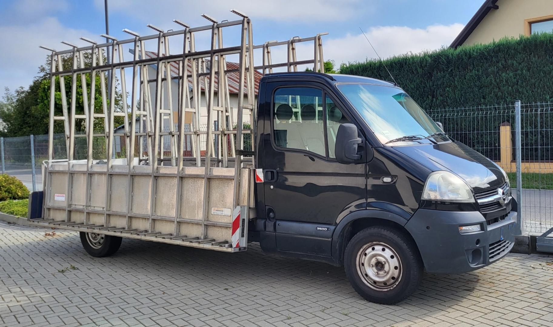 Opel Movano 2,5 DCI, 2009 rok ze stojakiem na przewóz okien, szyb