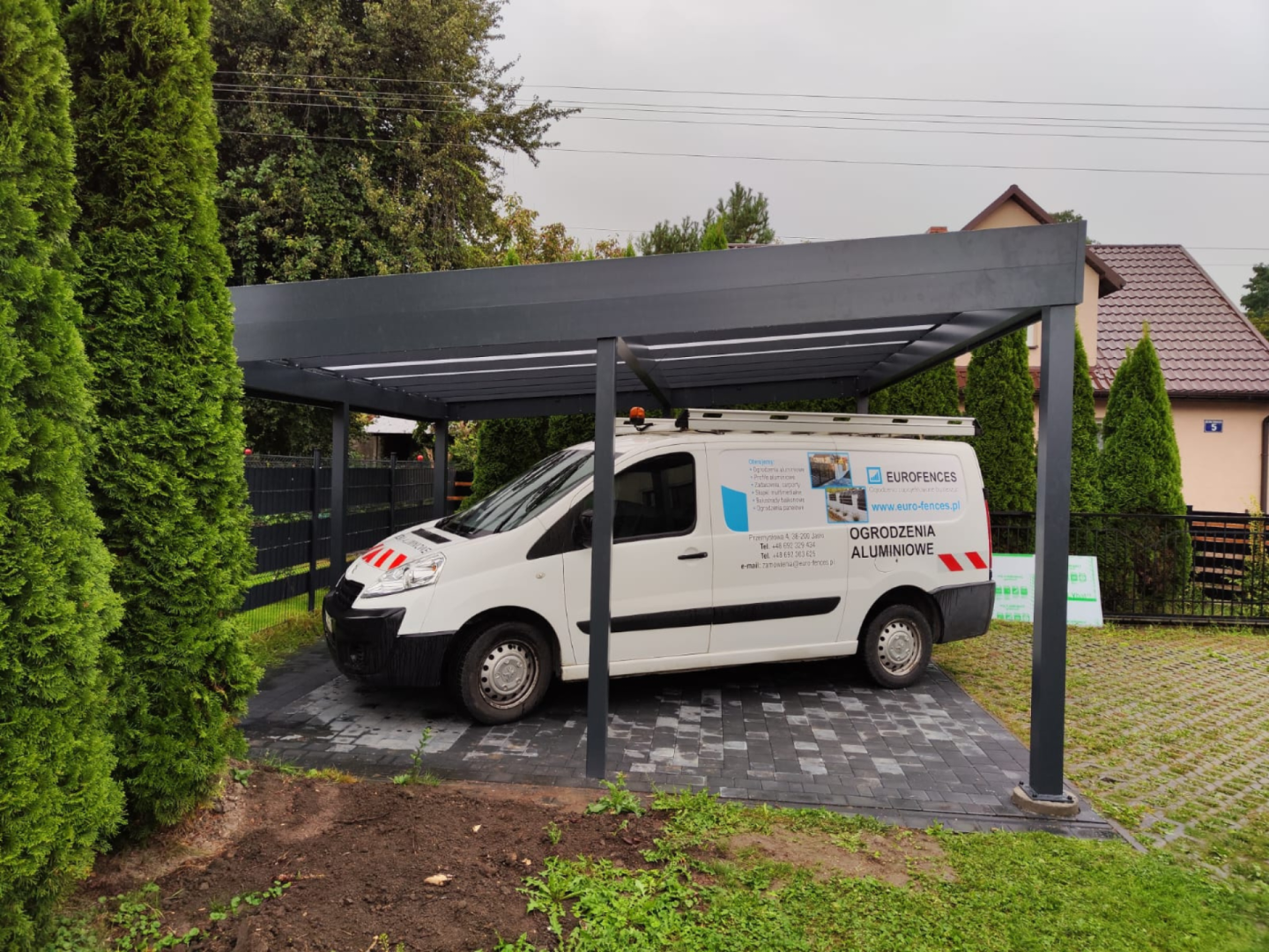 Carport z aluminium trwałość i elegancja pod wymiar+bezpłatna wycena