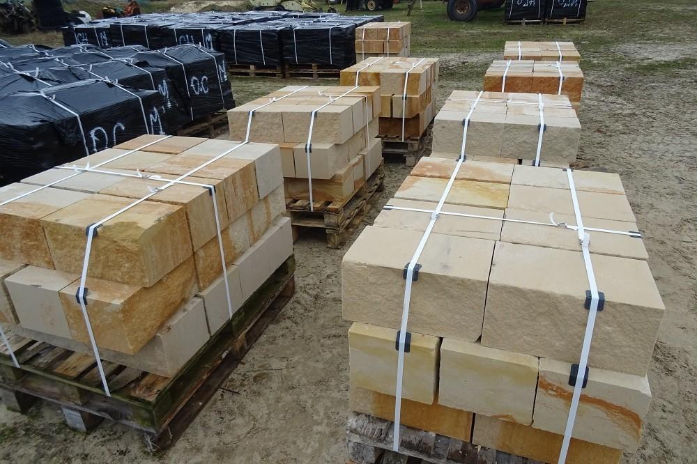Kamień murowy 10x20x40 20x20x40 cięto łupany z piaskowca polskiego